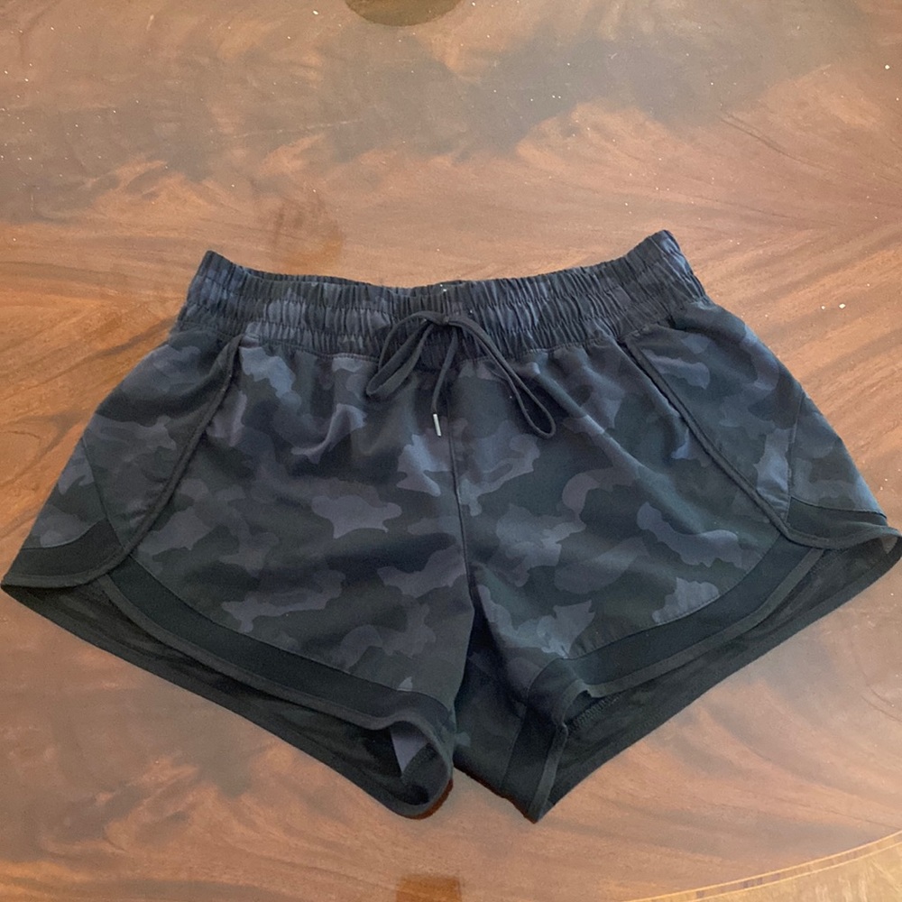 camo athletic shorts
